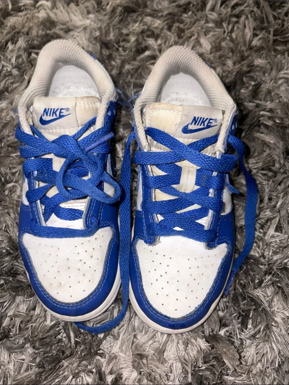 Nike Kids White and Blue Low-Top Sneakers